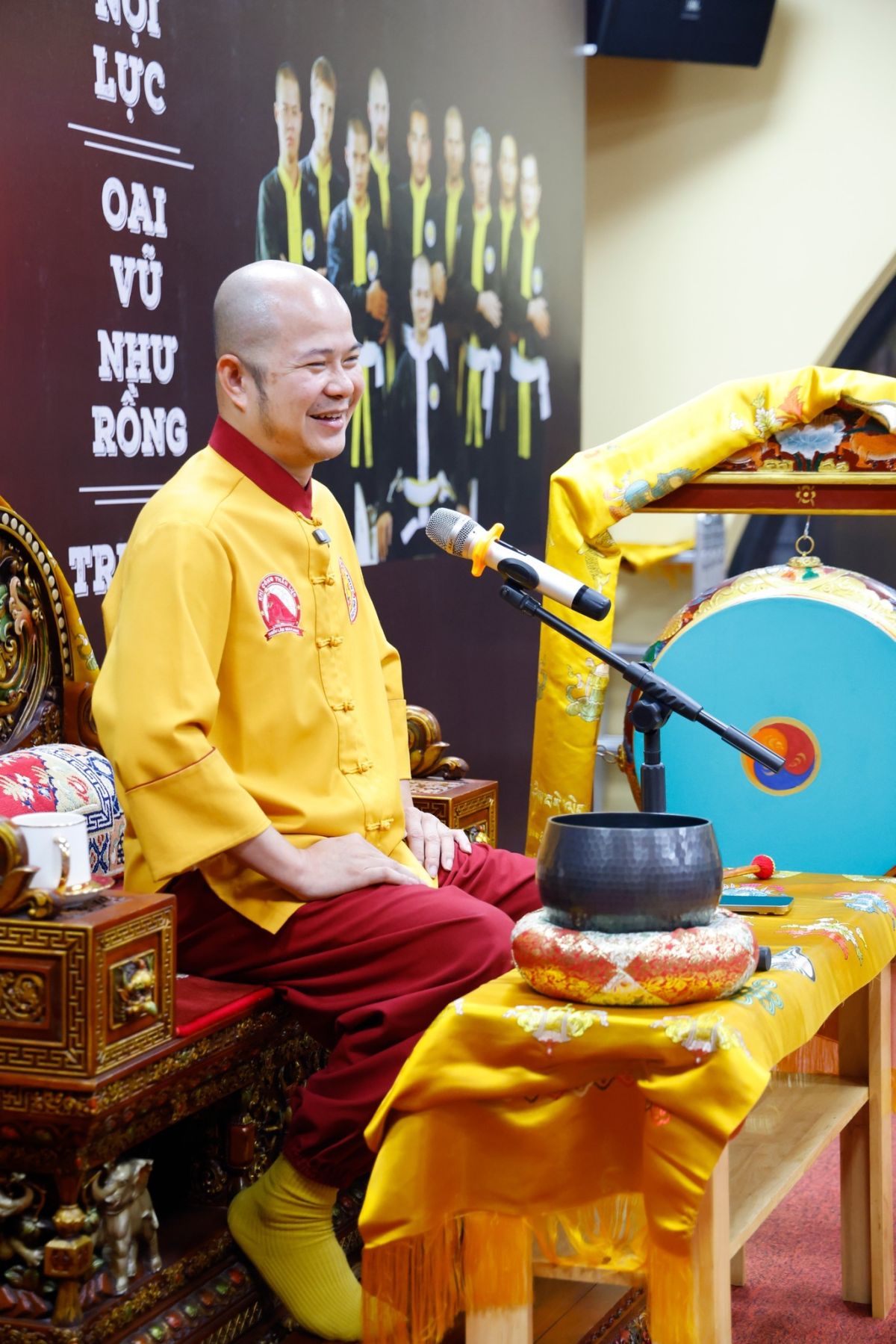 Gặp trực tiếp Sư phụ – trải nghiệm buổi thiền âm thanh offline đầy năng lượng