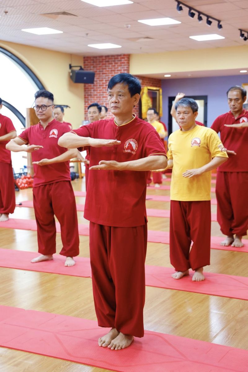 Cuối năm bận rộn c&agrave;ng phải tập, lấy lại sức sống chỉ sau 10 buổi kh&iacute; c&ocirc;ng thần lực giao long